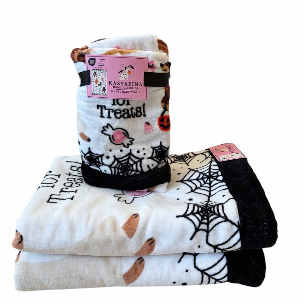 4pc Kassafina Halloween Dogs in Costumes Towel Set -2 Hand 2 Bath 100% Cotton